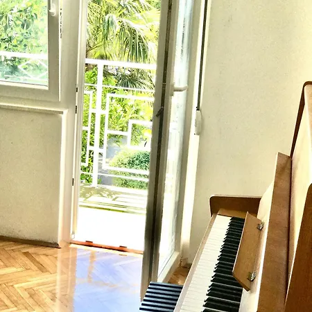 Appartement Rosani Oya *